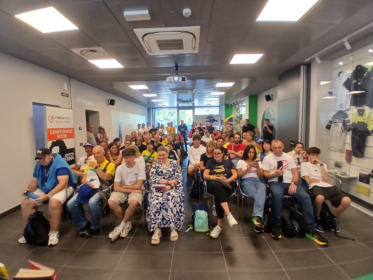 All’Historic Minardi Day, La Tifoseria Ayrton Senna Italia: Emozioni ad ogni tornante